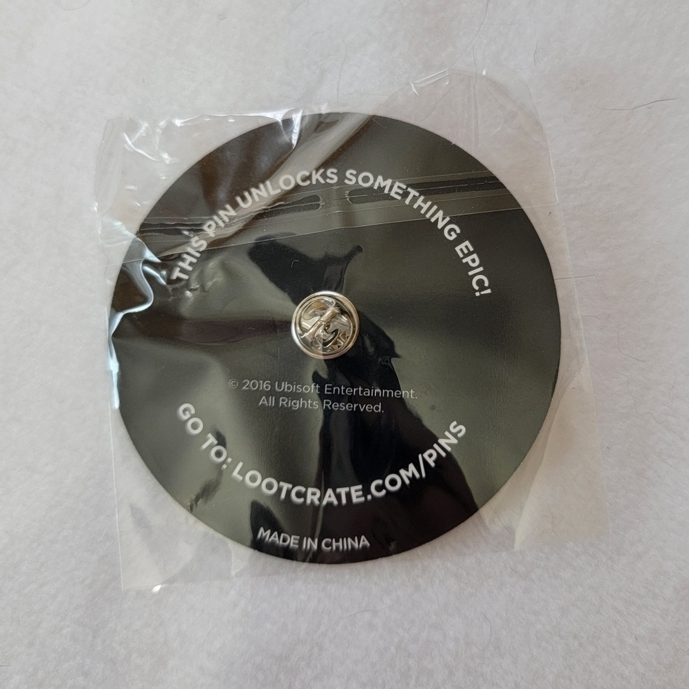 Assassins CREED 2016 Loot Pin - Picture 2 of 2